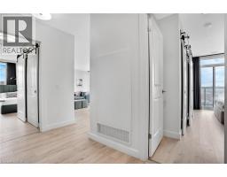 15 GLEBE Street UnitNo. 802 - 11