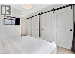 15 GLEBE Street UnitNo. 802 - 14