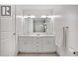 15 GLEBE Street UnitNo. 802 - 16