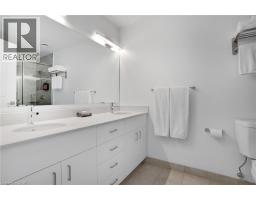 15 GLEBE Street UnitNo. 802 - 17