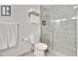 15 GLEBE Street UnitNo. 802 - 18