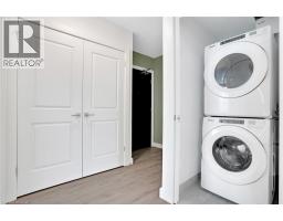 15 GLEBE Street UnitNo. 802 - 23