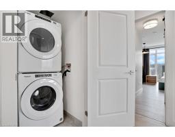 15 GLEBE Street UnitNo. 802 - 24