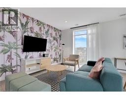 15 GLEBE Street UnitNo. 802 - 34