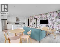 15 GLEBE Street UnitNo. 802 - 35