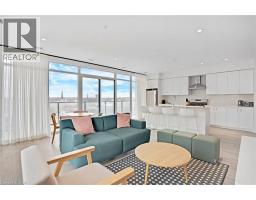 15 GLEBE Street UnitNo. 802 - 36