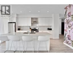 15 GLEBE Street UnitNo. 802 - 39