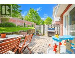 523 BEECHWOOD Drive UnitNo. 15 - 25