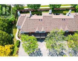 523 BEECHWOOD Drive UnitNo. 15 - 30