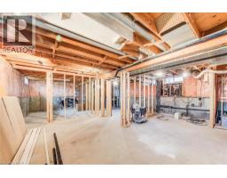 183 DINISON Crescent - 22