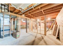 183 DINISON Crescent - 24