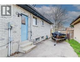 183 DINISON Crescent - 25