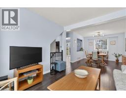 636 GRANGE Crescent - 10