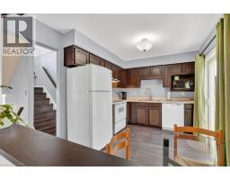 636 GRANGE Crescent - 17