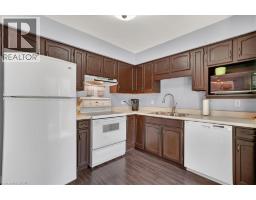 636 GRANGE Crescent - 18