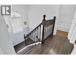 636 GRANGE Crescent - 24