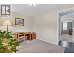 636 GRANGE Crescent - 30