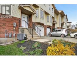 636 GRANGE Crescent - 4