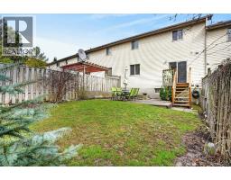 636 GRANGE Crescent - 41