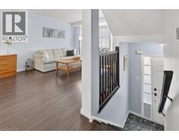 636 GRANGE Crescent - 7