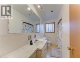 98 SHEA Crescent - 7