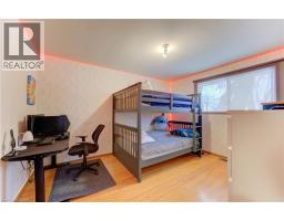 98 SHEA Crescent - 9