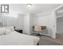 4 HOWARD Street - 25