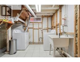 4 HOWARD Street - 27