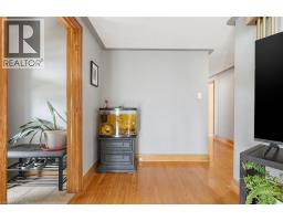 12 PARKVIEW Road - 14