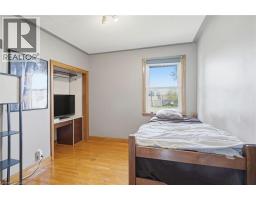 12 PARKVIEW Road - 17