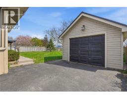 12 PARKVIEW Road - 30