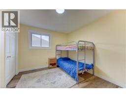 159 BURNETT Avenue - 23