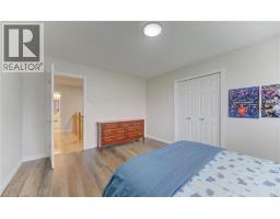 159 BURNETT Avenue - 27