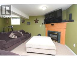21 GLENGARY Crescent - 16