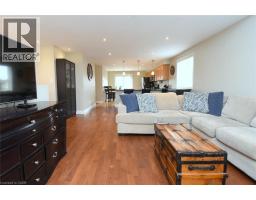 21 GLENGARY Crescent - 4