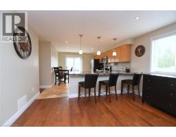 21 GLENGARY Crescent - 6