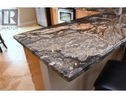 21 GLENGARY Crescent - 8