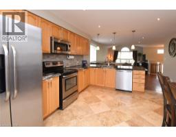 21 GLENGARY Crescent - 9
