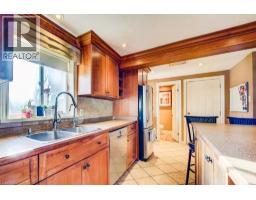 2310 FOUNTAIN Street N - 12