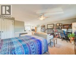 2310 FOUNTAIN Street N - 19