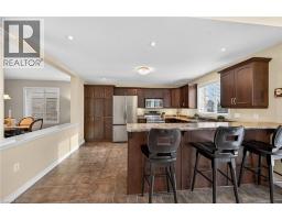25 SOUTHWOOD Crescent - 13