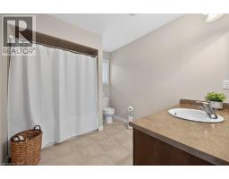 25 SOUTHWOOD Crescent - 32