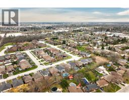 25 SOUTHWOOD Crescent - 44