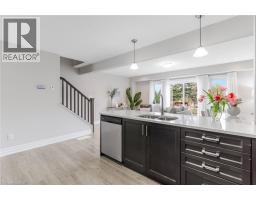 16 NIESON Street - 12