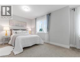 16 NIESON Street - 27