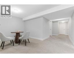 16 NIESON Street - 43