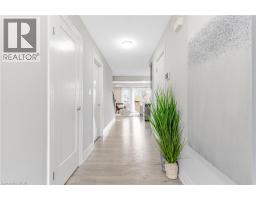16 NIESON Street - 8