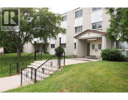 6 WALTON Avenue UnitNo. 206 - 2