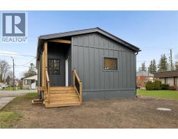 215 WINSTANLEY Street - 36