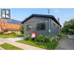215 WINSTANLEY Street - 40